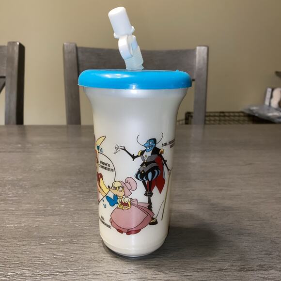 Vintage Thumbelina Don Bluth Limited Cup 1994 Water Bottle Cup With Straw RARE! - Picture 4 of 10